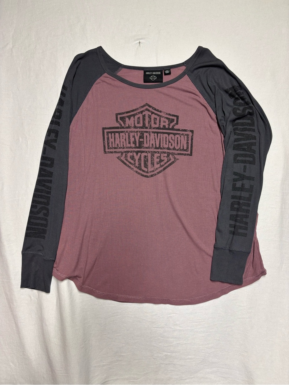 Harley-Davidson Mauve Body with Charcoal Sleeves Raglan Long Sleeve Tee